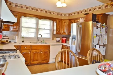 402 Glenstone, Dexter, MO 63841 photo 7