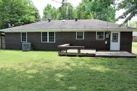 902 Bryan Ave, Corning, AR 72422 photo 2