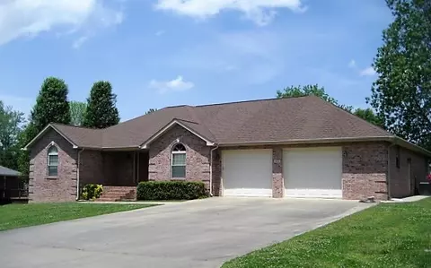 604 Whitman St, Dexter, MO 63841 photo 2