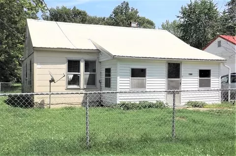 103 Day St, Dexter, MO 63841 photo 2