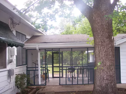 413 E Simmons, Waldo, AR 71770 photo 4