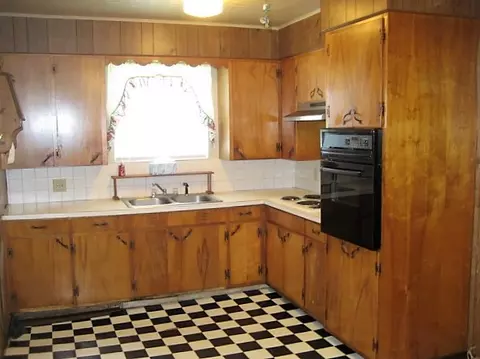 1308 Pine, Dexter, MO 63841 photo 16