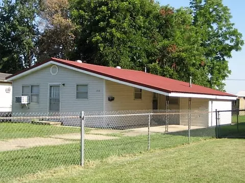 1308 Pine, Dexter, MO 63841 photo 1