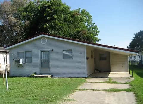 1308 Pine, Dexter, MO 63841 photo 2