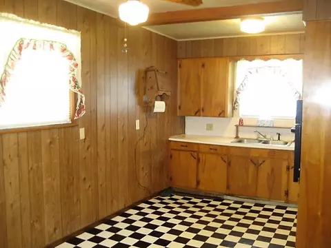 1308 Pine, Dexter, MO 63841 photo 14