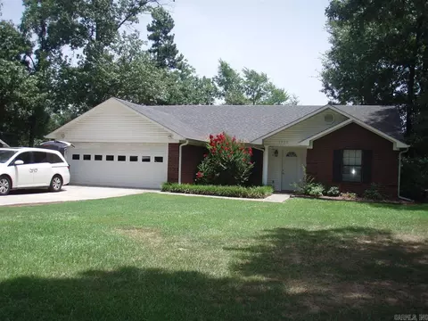 1330 Grant, Ashdown, AR 71822 photo 1