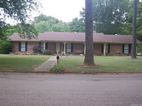 400 E 16th St, Hope, AR 71801 photo 1