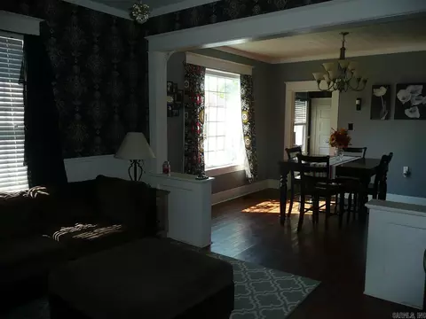 325 E Parker Ave, Chaffee, MO 63740 photo 5