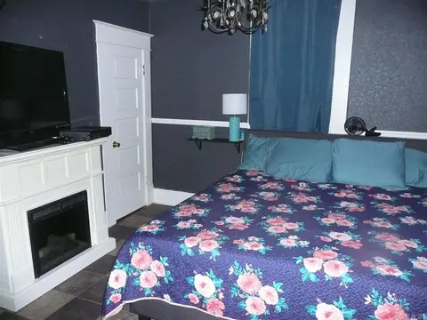 325 E Parker Ave, Chaffee, MO 63740 photo 9