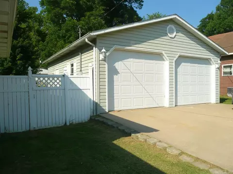 325 E Parker Ave, Chaffee, MO 63740 photo 11