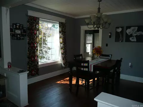 325 E Parker Ave, Chaffee, MO 63740 photo 4