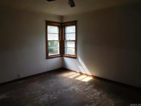 702 Pine St, Rector, AR 72461 photo 5
