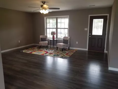 405 Dacus, Sikeston, MO 63801 photo 2