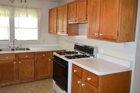 1216 E Oak, Dexter, MO 63841 photo 7