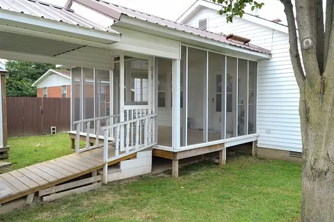 1216 E Oak, Dexter, MO 63841 photo 15