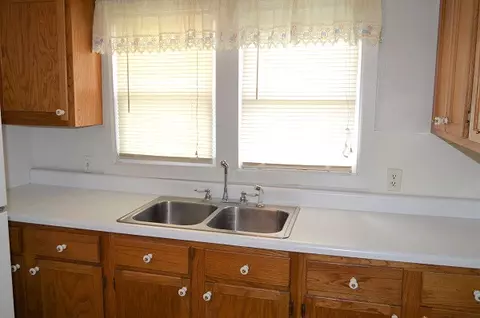1216 E Oak, Dexter, MO 63841 photo 8