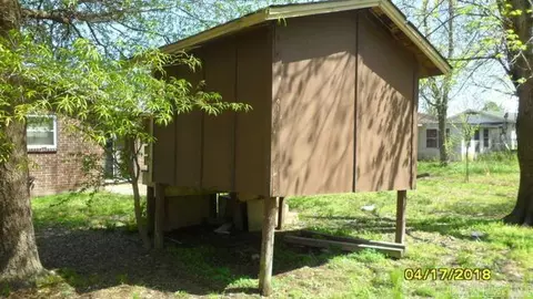 102 Cameron, Tuckerman, AR 72473 photo 3