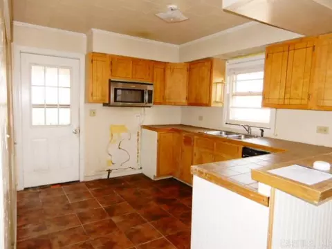 1001 W 2nd St, Rector, AR 72461 photo 3