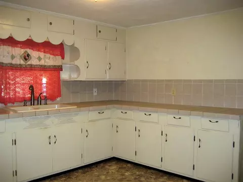 1209 E Stoddard, Dexter, MO 63841 photo 8