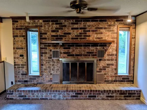 209 N 26th, Ozark, AR 72949 photo 5