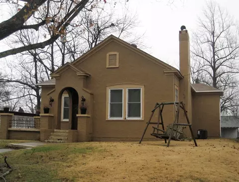 219 S Poplar, Dexter, MO 63841 photo 2