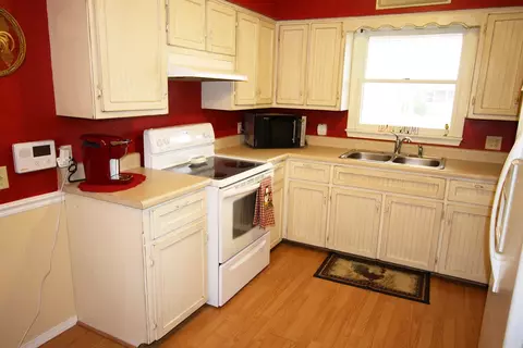 305 S Lewis, Dexter, MO 63841 photo 2