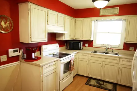 305 S Lewis, Dexter, MO 63841 photo 3