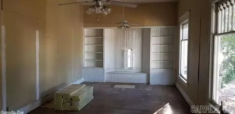 315 E Cedar St, Warren, AR 71671 photo 3