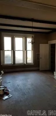 315 E Cedar St, Warren, AR 71671 photo 5
