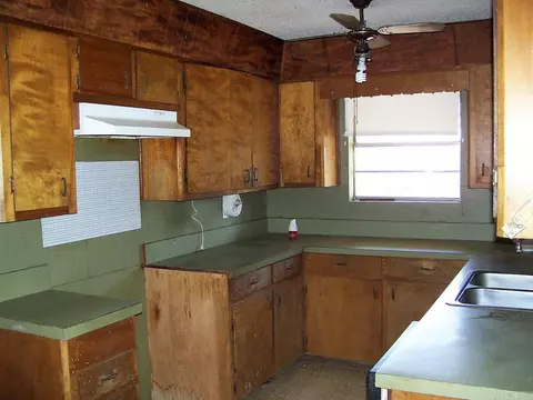 717 N Bell St, Foreman, AR 71836 photo 4