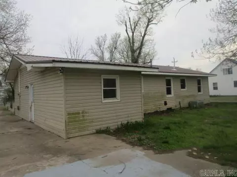 612 E Cedar St, Bertrand, MO 63823 photo 9
