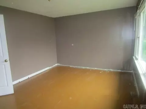 612 E Cedar St, Bertrand, MO 63823 photo 2