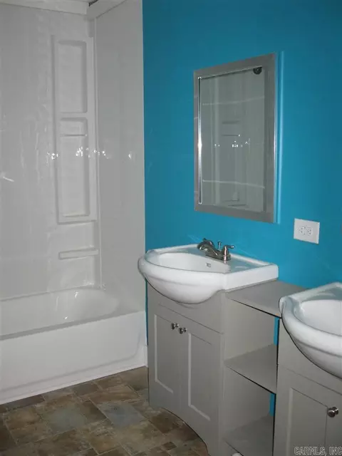 1007 E 7th, Stuttgart, AR 72160 photo 7