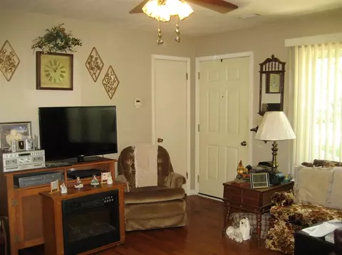 331 S Mulberry St, Dexter, MO 63841 photo 4