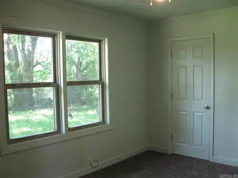 306 E 19th St, Stuttgart, AR 72160 photo 6