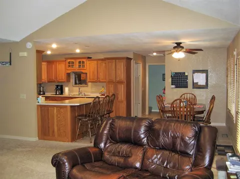 1206 Timberlake Dr, Dexter, MO 63841 photo 12