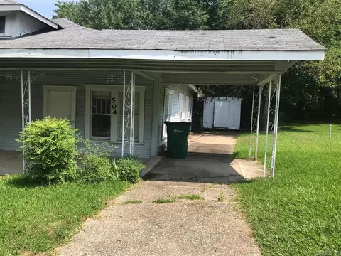 504 E 4th, El Dorado, AR 71730 photo 2