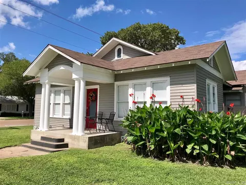 502 E Main, Cuero, TX 77954 photo 1
