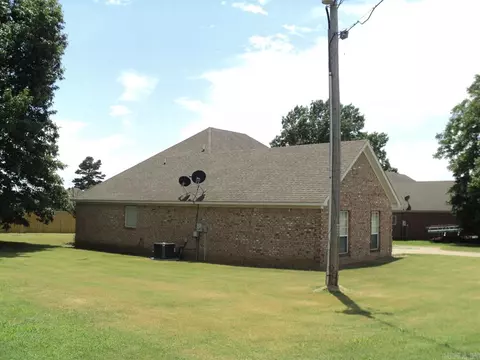 1409 Eldridge Ave, Wynne, AR 72396 photo 4