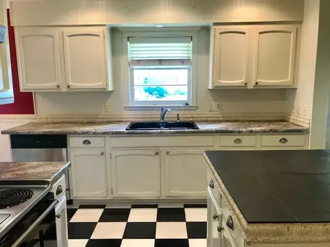 523 SW 3rd, Walnut Ridge, AR 72476 photo 3