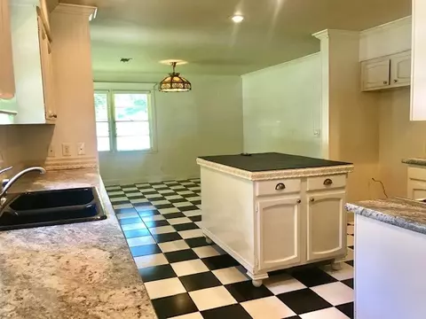 523 SW 3rd, Walnut Ridge, AR 72476 photo 5