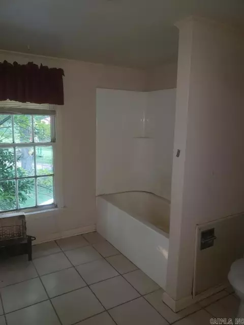 214 S 4th St, Stephens, AR 71764 photo 9