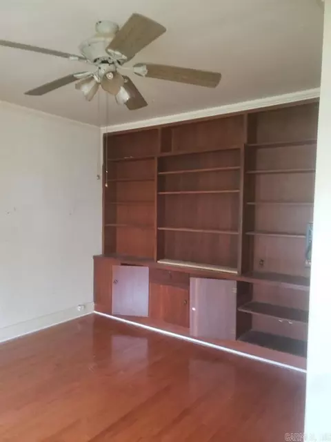 214 S 4th St, Stephens, AR 71764 photo 4