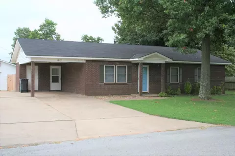 1607 Jay St, Walnut Ridge, AR 72476 photo 2