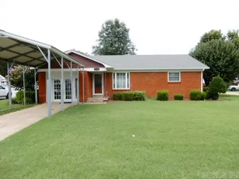 1116 Locust Dr, Kennett, MO 63857 photo 1
