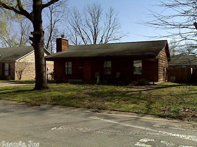 1506 Davis St, Conway, AR 72034 photo 1