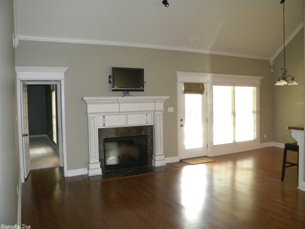 4427 Boardwalk, Benton, AR 72019 photo 2