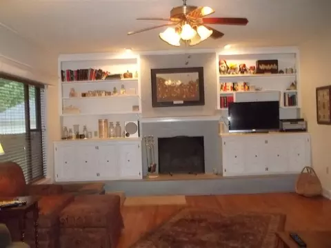 2101 42nd, Pine Bluff, AR 71603 photo 2