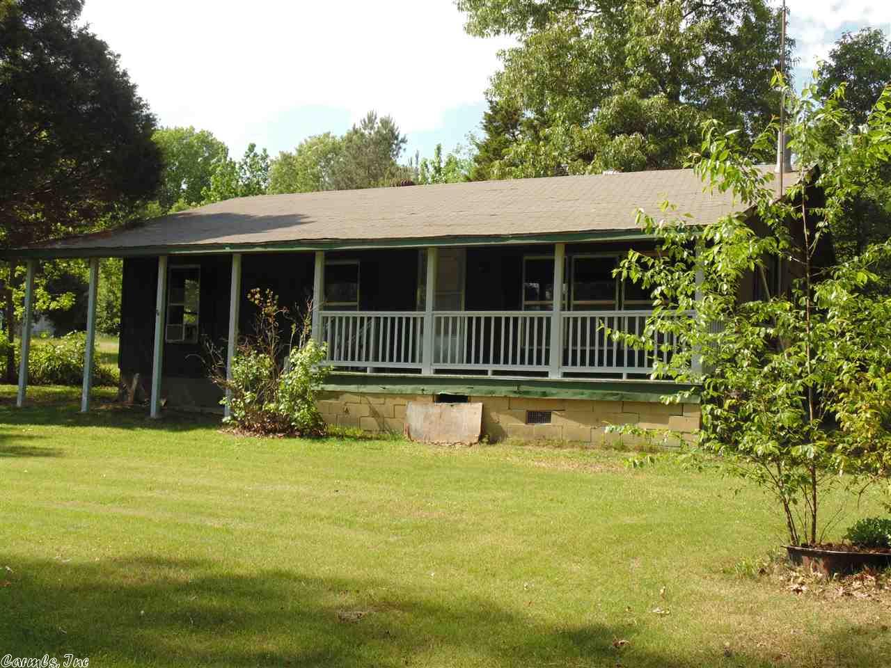 186 Oaktree Ln, Malvern, AR 72104 photo 1