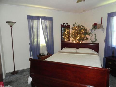 200 Railroad, Cooter, MO 63839 photo 12